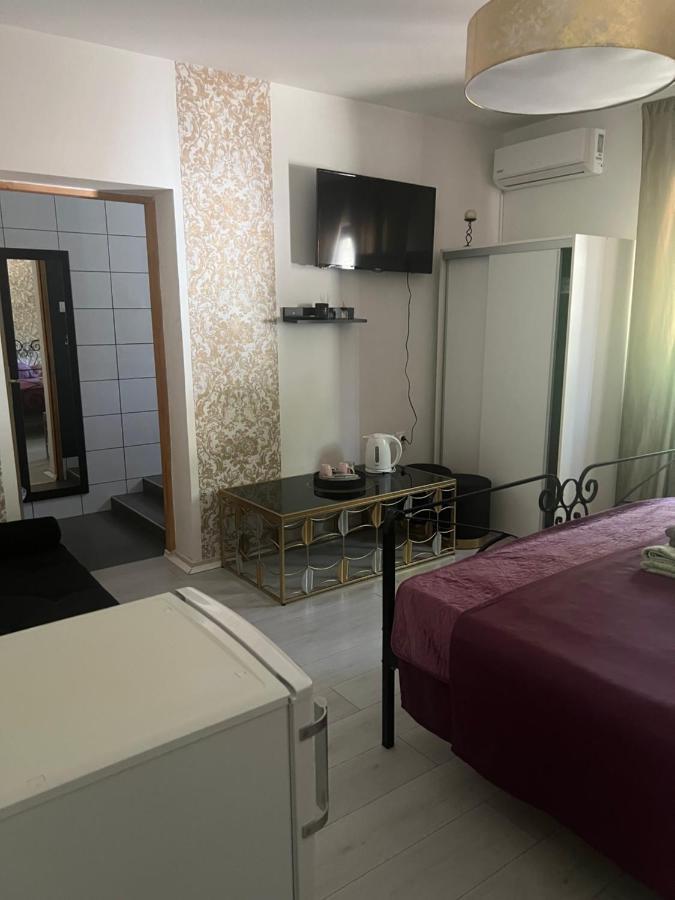 Rooms Milena Senj  Buitenkant foto
